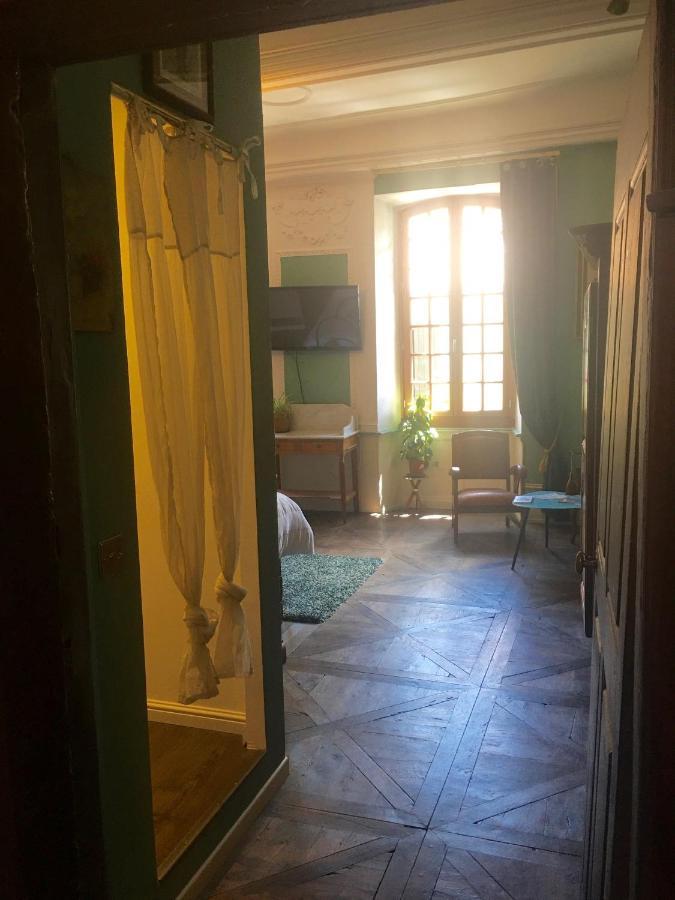 Bed and Breakfast Le 7 Des Tonneliers Castelfranc Esterno foto