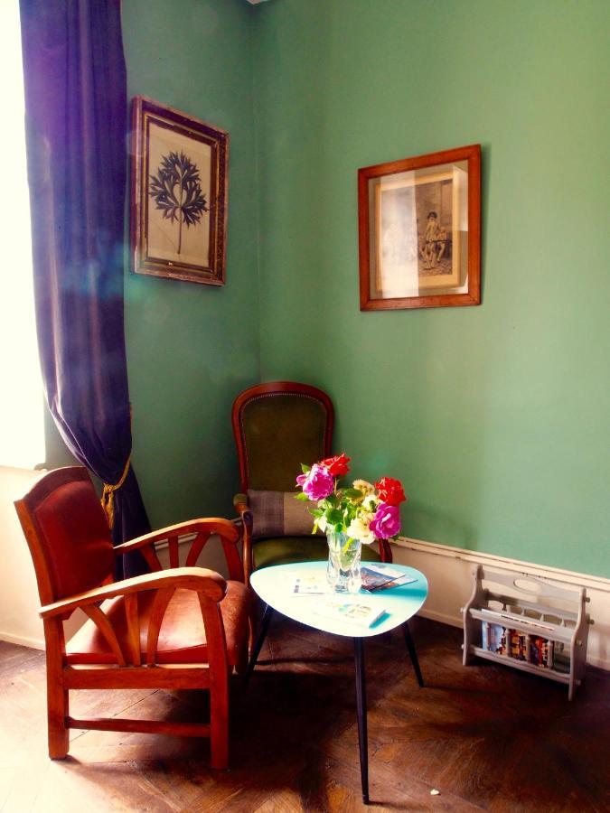 Bed and Breakfast Le 7 Des Tonneliers Castelfranc Esterno foto