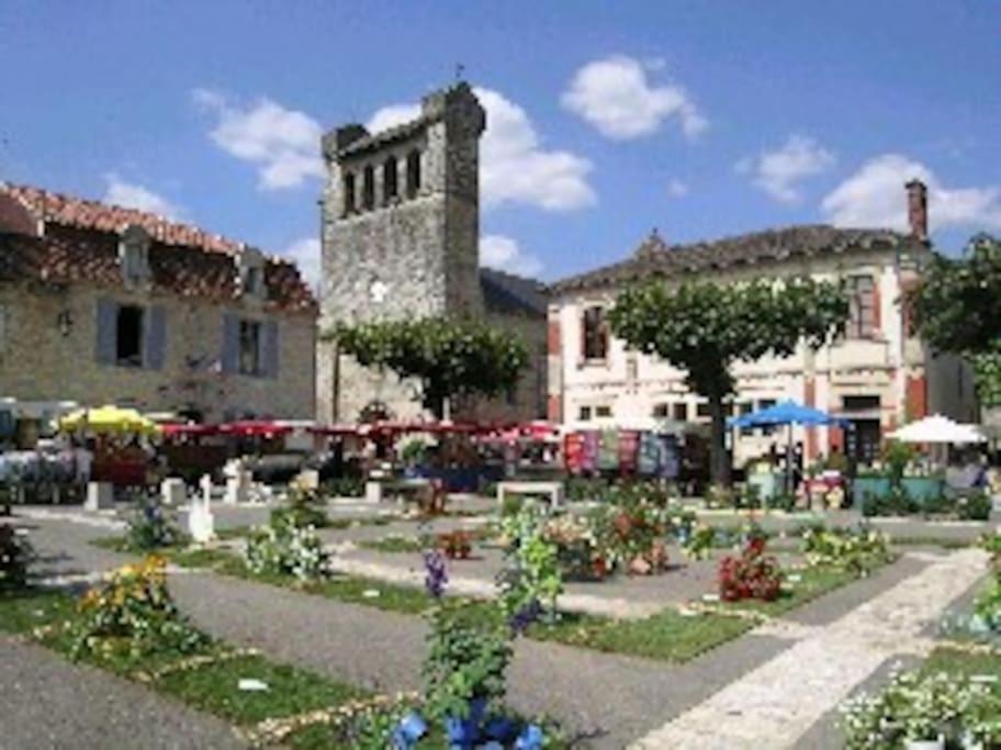 Bed and Breakfast Le 7 Des Tonneliers Castelfranc Esterno foto