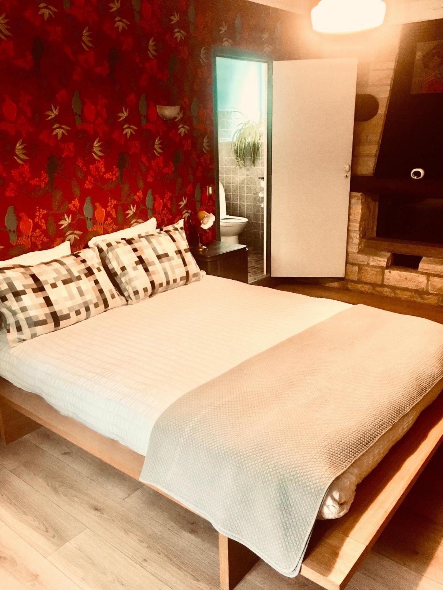 Bed and Breakfast Le 7 Des Tonneliers Castelfranc Esterno foto