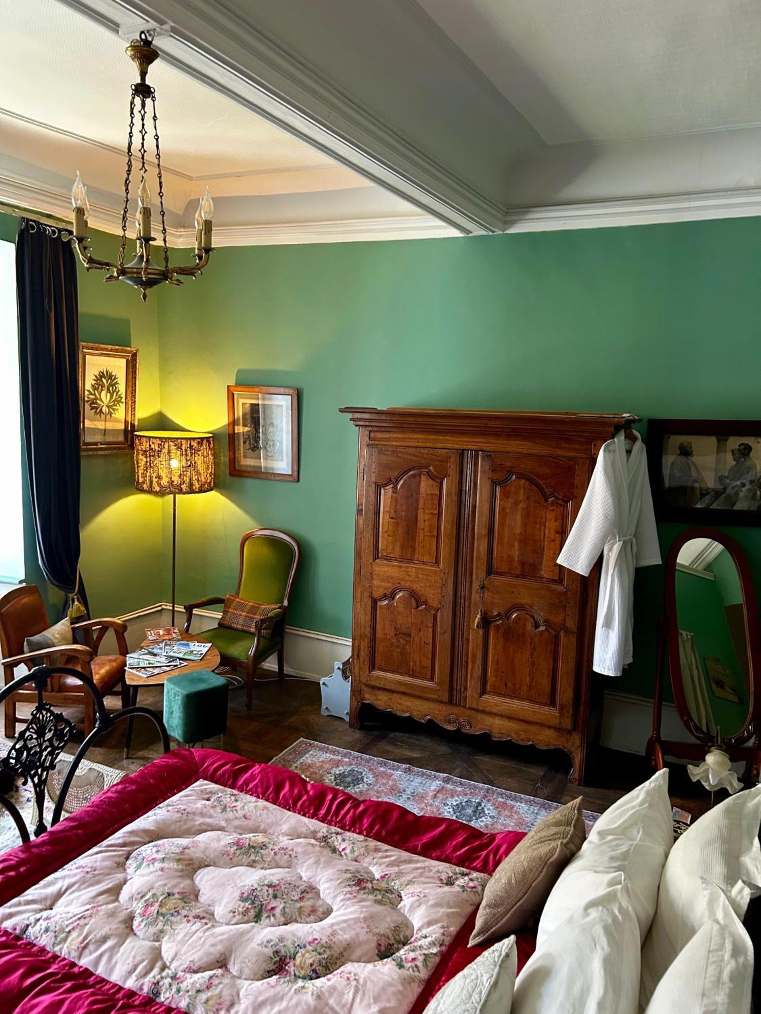 Bed and Breakfast Le 7 Des Tonneliers Castelfranc Esterno foto